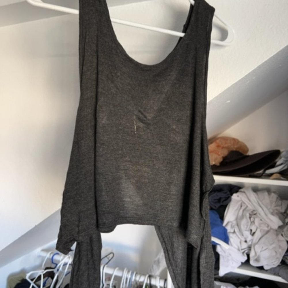Gray tank top